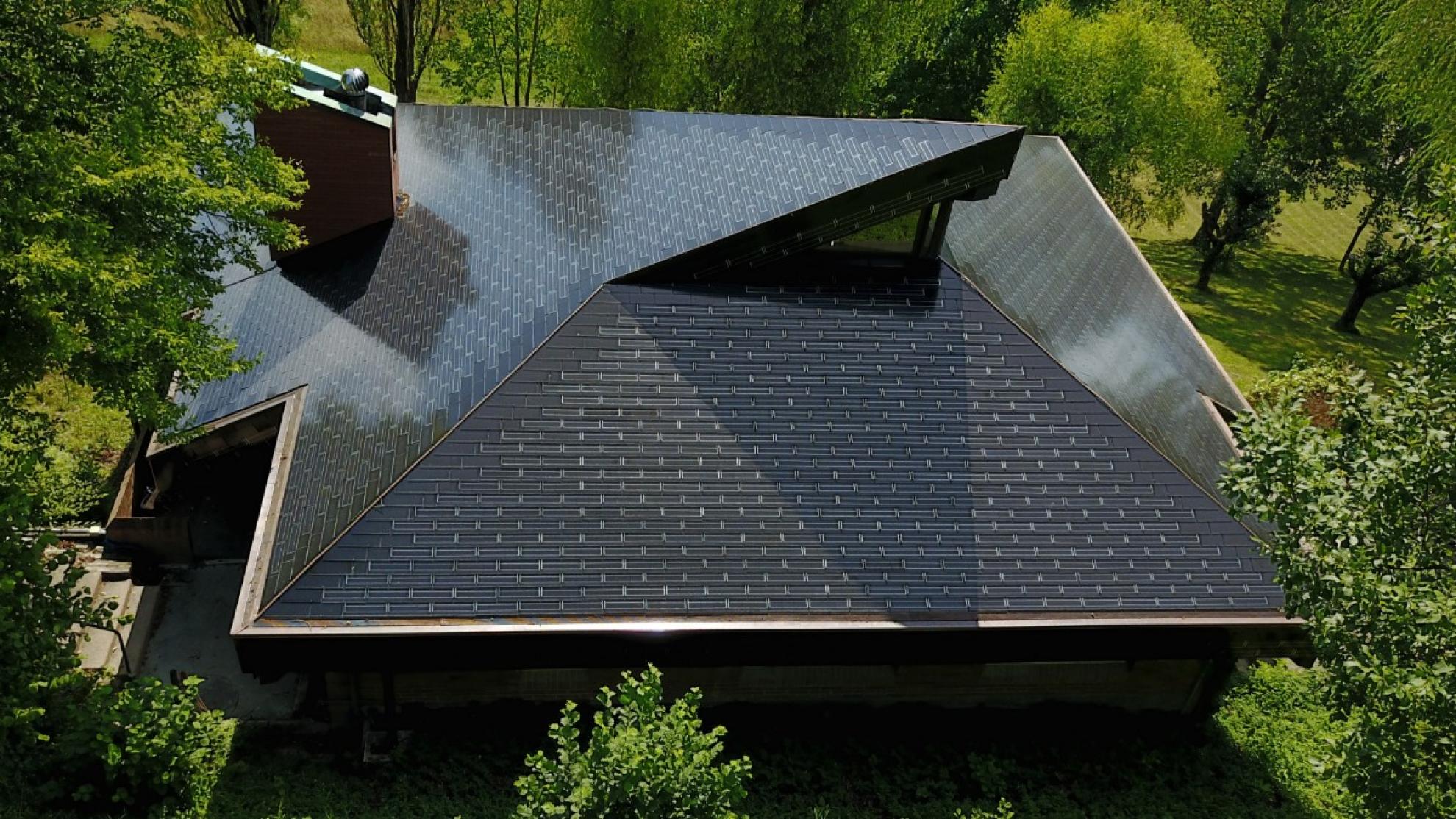The roof of Freesuns’ founder with the first batch of unique solar tiles