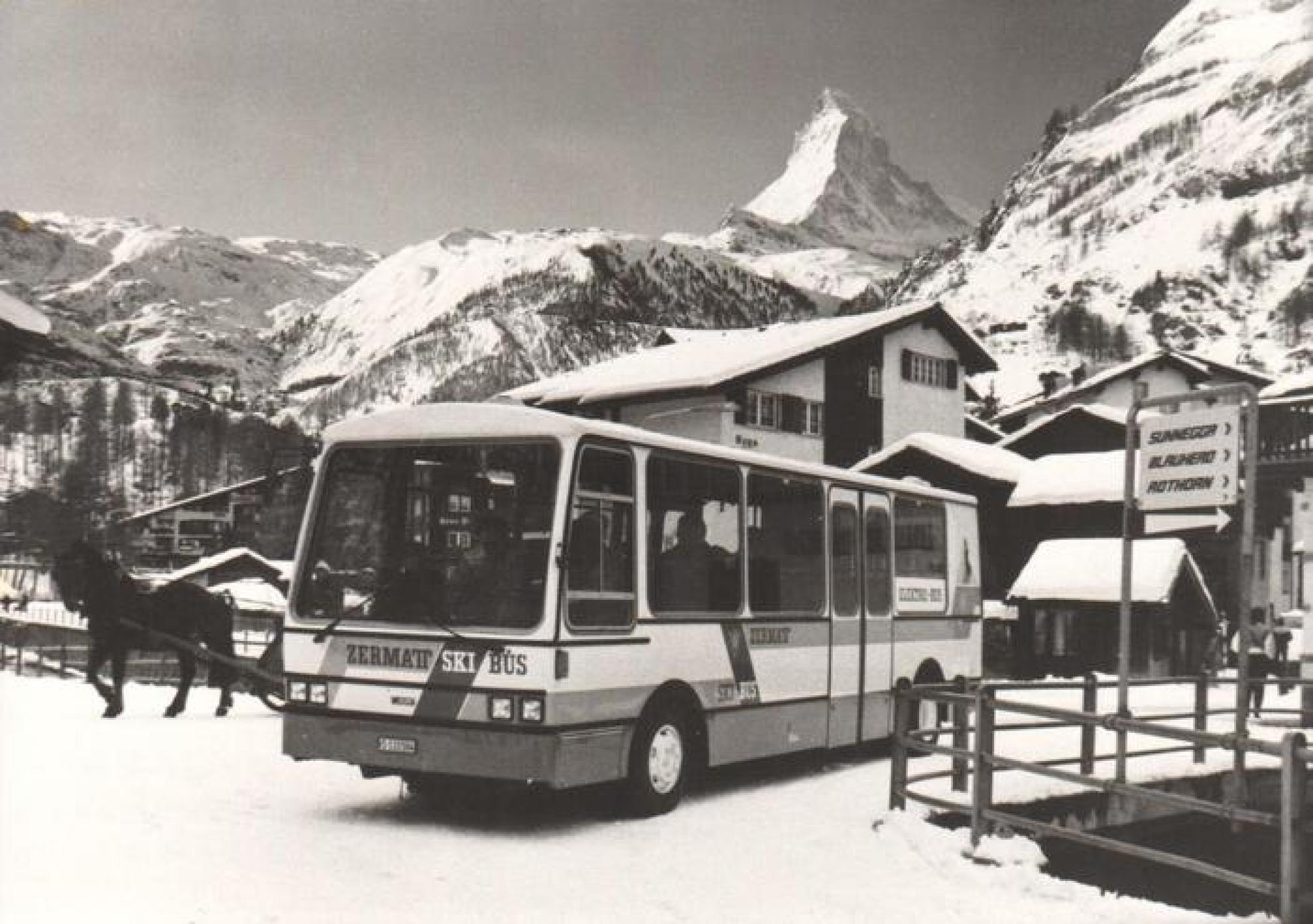 The first low-floor electric bus operating in Zermatt in 1988. (Source: Zermatt Tourismus)